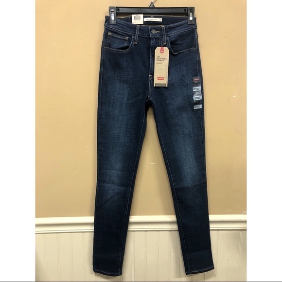 NWT Levi's Women's 721 High-Rise Skinny Jeans 27 x 30 Hypersoft - Picture 1 of 6